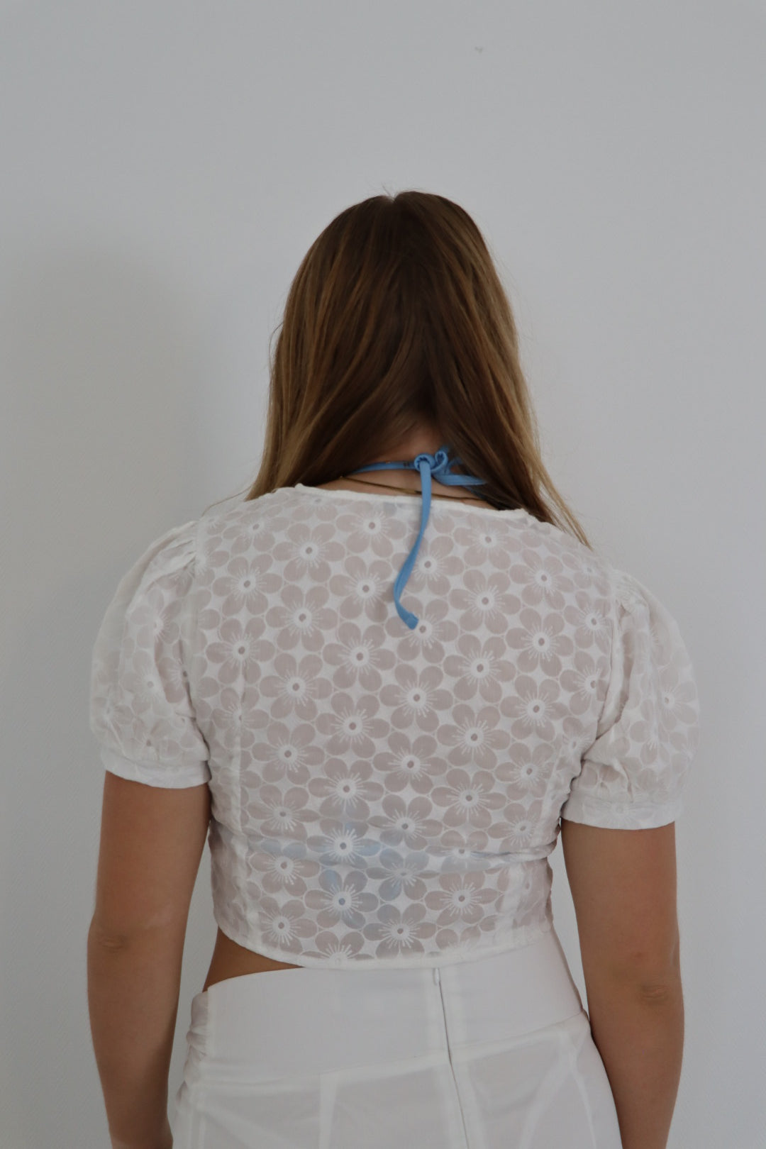 Crop top met korte mouwen, bloemenprint en V-hals